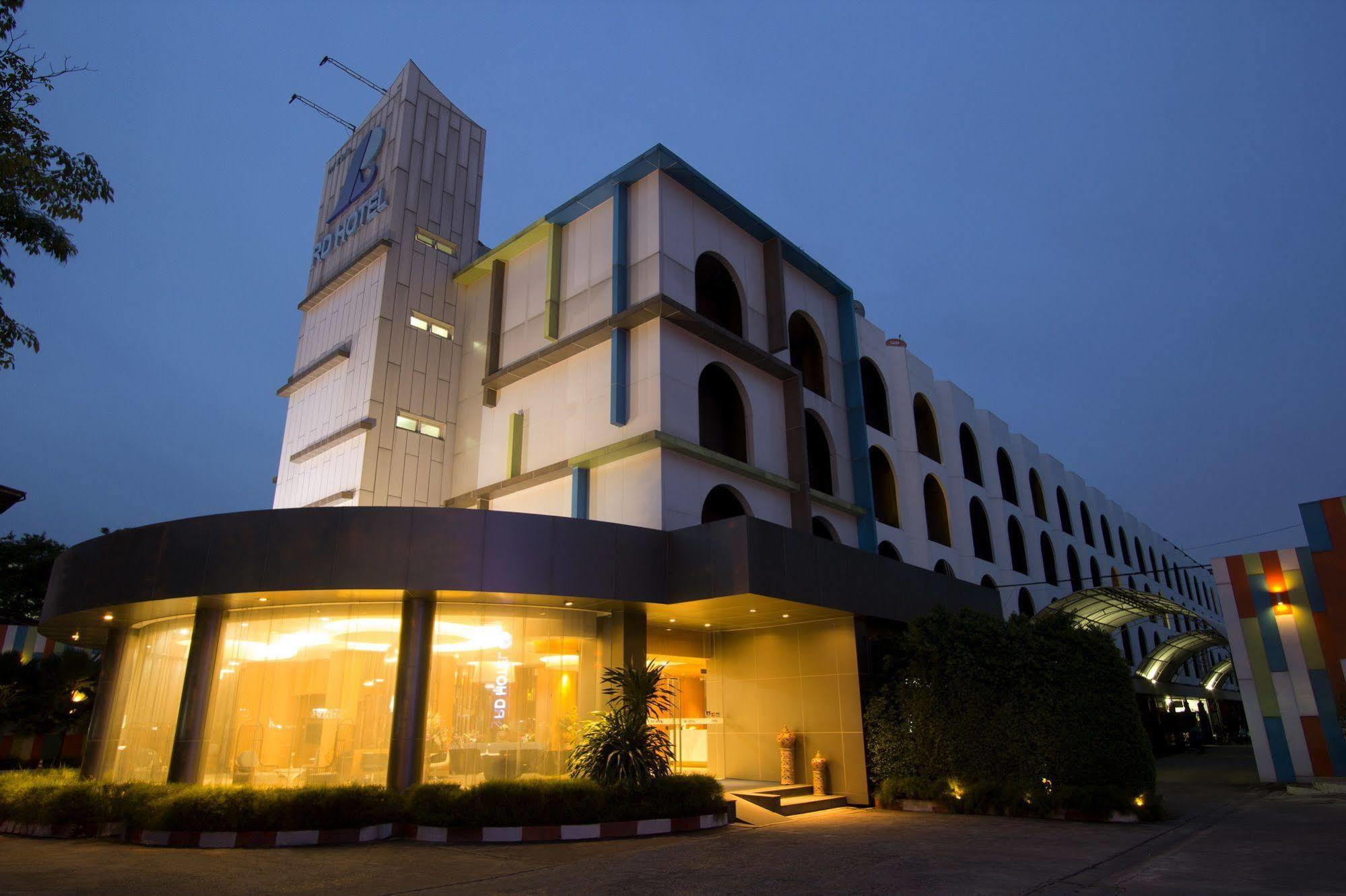 Hotel Papa Bangkok Siriraj Exterior foto